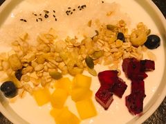 米釀鲜果酸奶-丝路金桃·新疆菜(徐汇店)