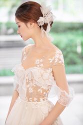 -艾米丽婚纱礼服