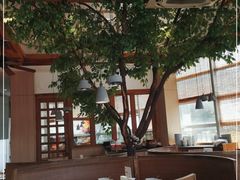 大堂-蜜桃餐厅·伴山(湖滨商业街店)