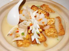 手工海鲜豆腐煲-潮州府·潮菜·砂锅粥(徐家汇店)