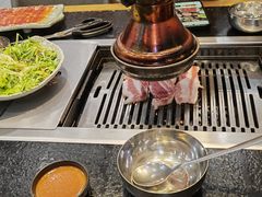 -臻牛烤肉