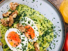 牛油果煮蛋吐司-RAC BAR(安福路店)