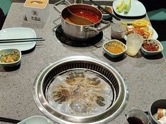 -金滏山烤肉·海鲜·火锅自助餐厅(襄阳万达店)