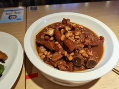 传统酱猪手-关东小磨东北菜(上海长风大悦城店)
