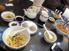 -鸿兴面馆馄饨小笼(稻香店)