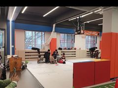 -悦动体能篮球羽毛球网球(三里河店)