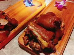 -沪小胖小龙虾(淮海中路旗舰店)