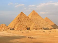 -吉萨金字塔群
