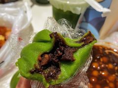 豆沙青团-许阿姨糕团店(南京总店)