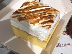 蛋白柠檬蛋糕-OUR Bakery(三里屯太古里店)