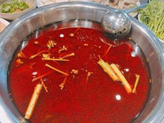 -肖肖酸萝卜鱼火锅(总店)