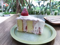 草莓糯米蛋糕-野路甜点铺(松柏路店)