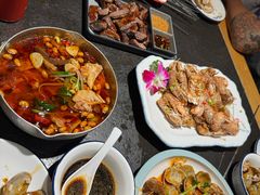 -鸿宇海鲜烧烤(红海新区店)