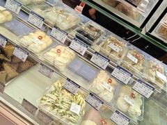 -白玉兰食品甜凤店(合生汇店)