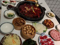 -卤校长老火锅(杨家坪直营店)
