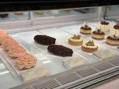 -潮一不贰·法式甜品·生日蛋糕·西式简餐(外滩店)