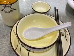 -鲜榨果汁·啤酒鱼(环岛河店)