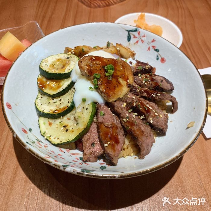 POKEE VIA&Brunch·维娅(重庆来福士店)鹅肝和牛小排饭图片