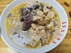 -文山荷鲜居(翠湖店)