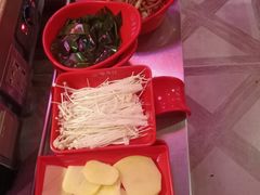 -季季红火锅(丰城洪客隆店)