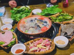 -阿婆情腊排骨火锅(金虹路店)