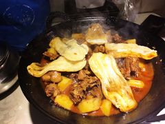 地锅鸡-眷江南之小蓝鲸(王府大街店)