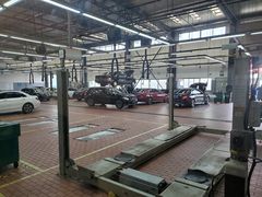 -奔驰利星行(北京花乡店)