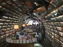 -钟书阁(珍园店)