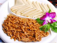 京酱肉丝-村东第一家私房菜馆(古北水镇店)