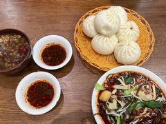 -郑家包子牛肉拉面(尚勤路店)