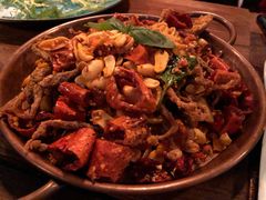 sisters秘制麻辣鸭舌-SISTERS BAR RESTAURANT川意酒馆(嘉善老市H楼店)