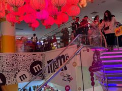 -m豆巧克力世界(上海世茂广场店)