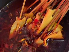 -路边边地标烧烤·川菜·小龙虾·音乐酒馆(良乡长虹店)