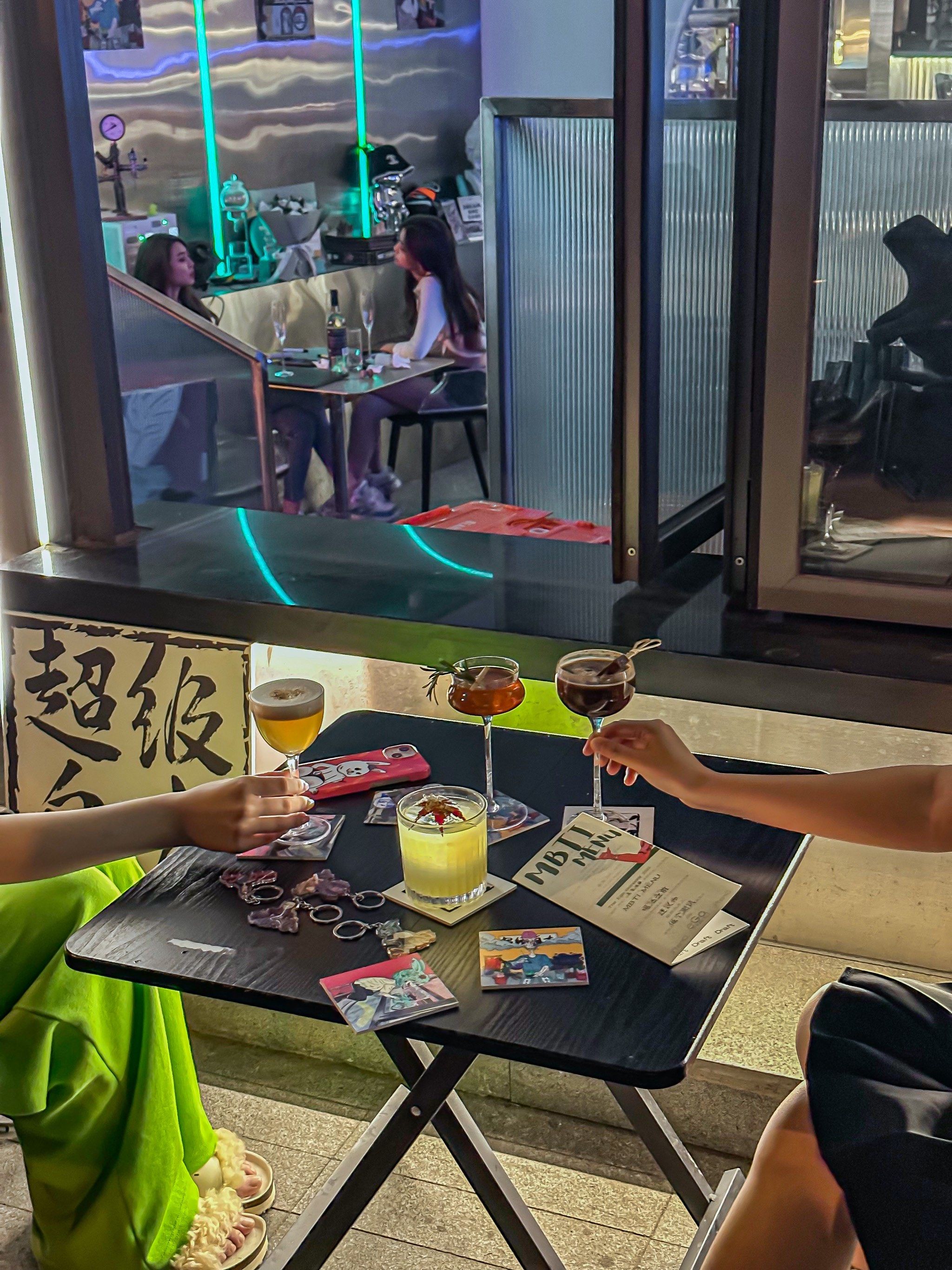 五大道这家party house酒吧出夏季酒单啦