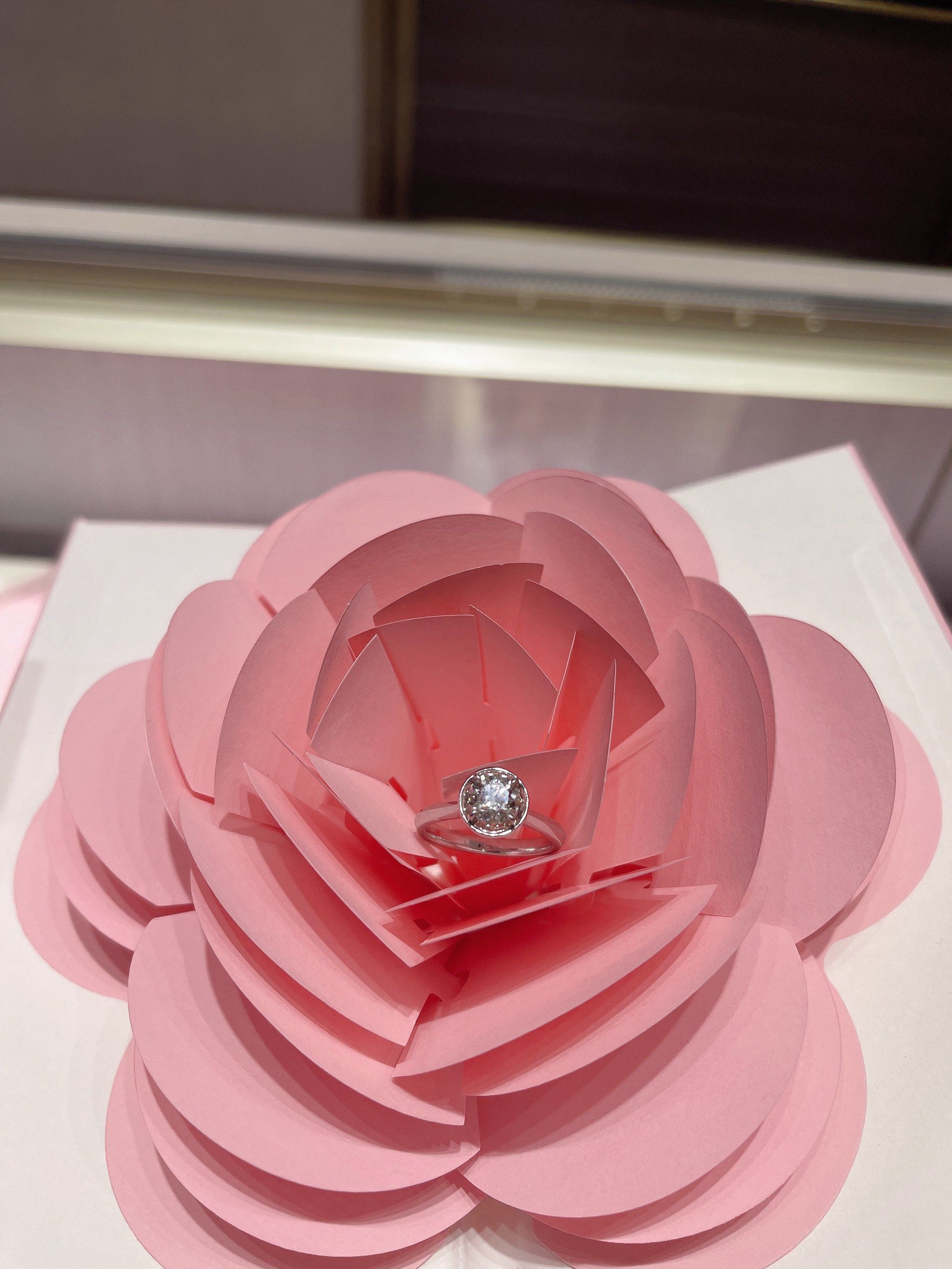 周大福守护一生钻戒