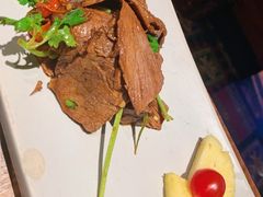 -云海肴·汽锅鸡·云南菜(天山百盛优客店)