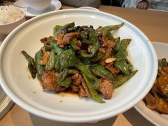 -关东小磨东北菜(上海长风大悦城店)