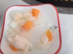 -毛辣果·贵州红酸汤牛肉火锅(西单店)