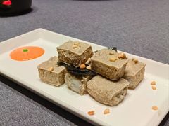 杭州臭豆腐-桂满陇·海市蜃楼·黑金(国金店)