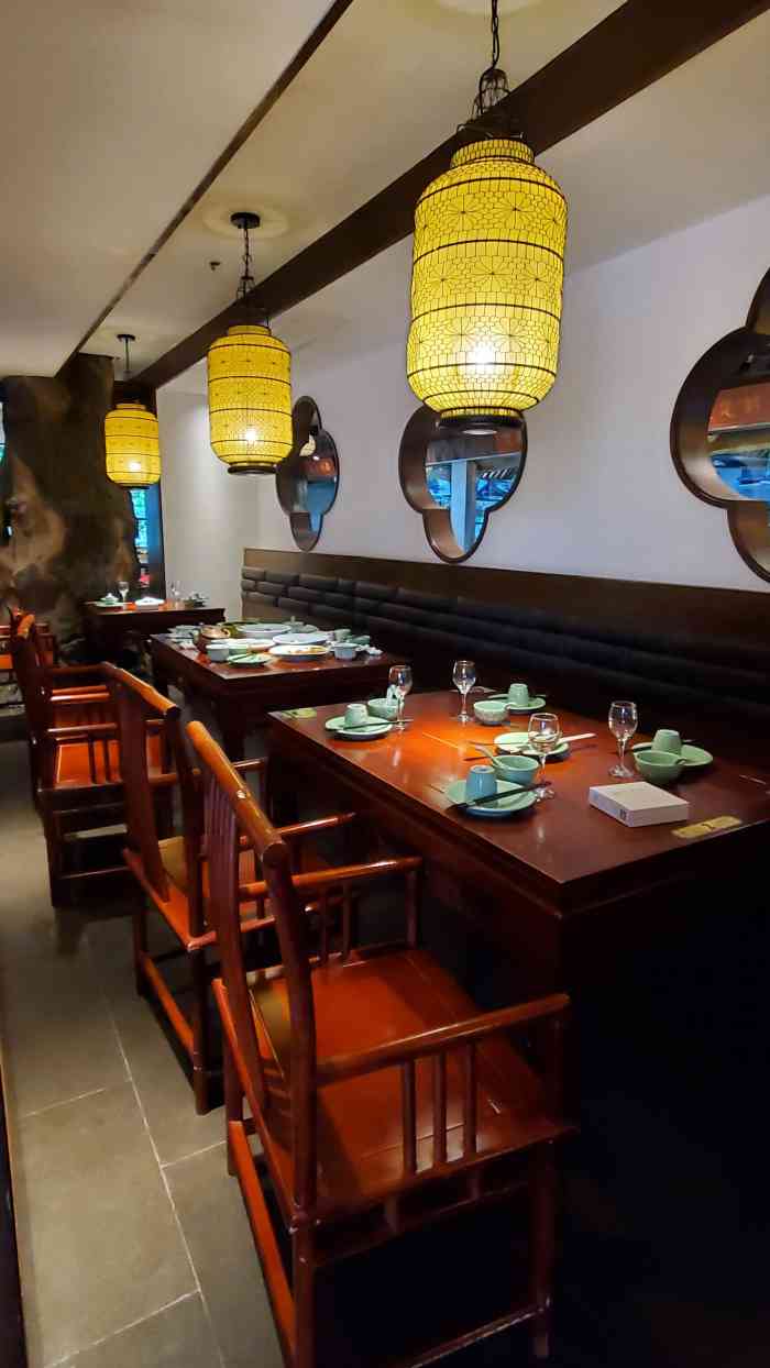 百味草堂(彩虹城店)-"[薄荷]环境:不想做饭,就来这里吃了.