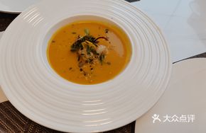 Creamy Pumpkin and Apple Soup