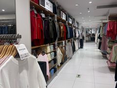 -优衣库(上海正大广场店)