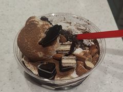 巧克力巴旦木-DQ·蛋糕·冰淇淋(徐东销品茂店)