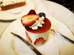 -Fridi Patisserie Cafe
