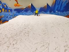 -乔波室内滑雪场