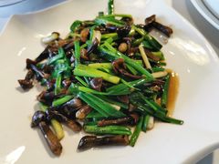 葱爆鸡枞菌-民国红公馆·秦淮八艳(夫子庙店)
