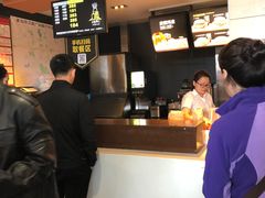 -麦当劳(卫星广场店)