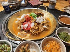 -顶顶汤火牛排火锅·经典铜锅涮肉