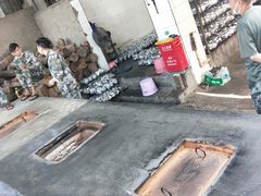 -满記土窑烧鷄波浪山莊