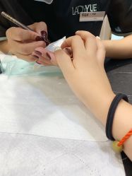 -悦指间美甲美睫